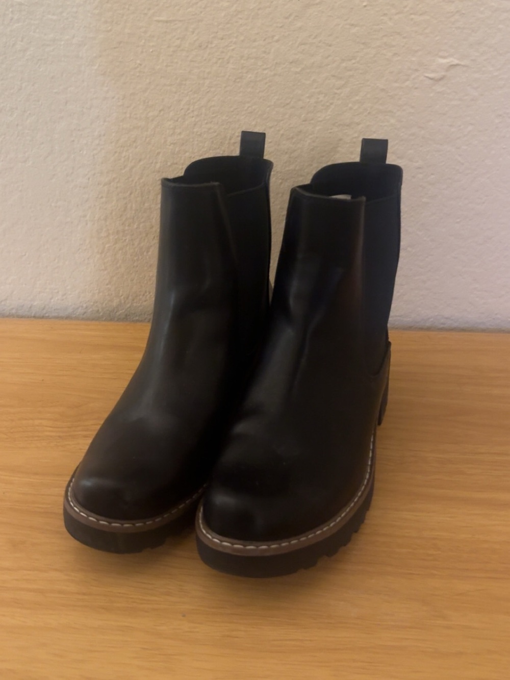 Universal Thread Chelsea Ankle Boots